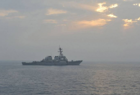 Американский корабль приблизился к иранским в Персидском заливе