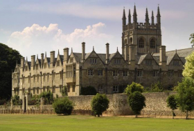 Оксфорд и Кембридж вложили десятки миллионов фунтов в офшоры