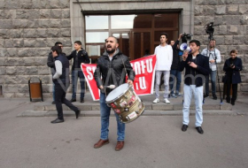 Ереван: cтуденты объявили голодовку (ПРЯМОЙ ЭФИР)