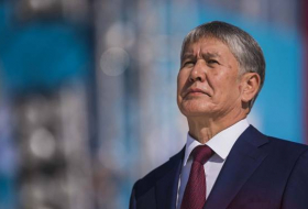 Атамбаев разрывает соглашение с Казахстаном
