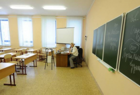 В Азербайджане начинается прием учителей на работу по срочному договору