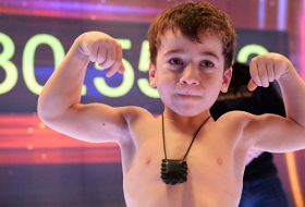 Пятилетний мальчик из Чечни установил шесть мировых рекордов по отжиманиям
