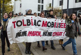 В Париже проходит масштабная акция протеста лицеистов
