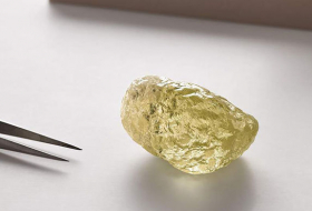 В Канаде нашли гигантский желтый алмаз
