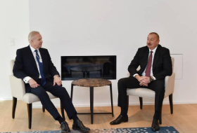 Президент Ильхам Алиев встретился в Давосе с генеральным исполнительным директором ВР Робертом Дадли - ФОТО