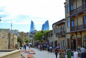 Поток туристов в Азербайджан увеличился вдвое

