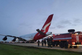 Самолет, выполнявший рейс Сингапур-Лондон, вынужденно сел в Баку
