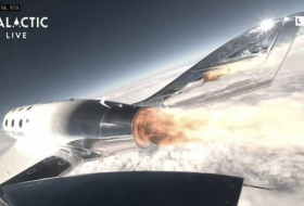 Virgin Galactic запустила первый коммерческий рейс в космос
