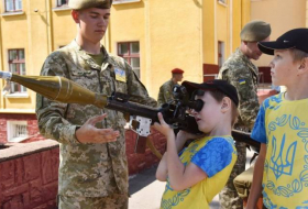 Верховная Рада Украины проголосовала за закон о введении военной подготовки в школах
