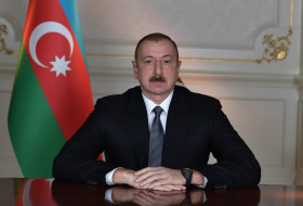 Ильхам Алиев наградил ряд предпринимателей