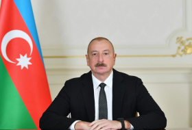 Ильхам Алиев поделился публикацией по случаю 101-й годовщины со дня рождения Гейдара Алиева