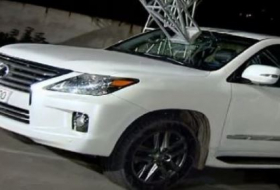 Разбили лобовое стекло стотысячного автомобиля Манафа Агаева – ВИДЕО