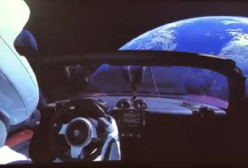 Опубликовано видео с автомобиля Tesla на орбите Земли‍ 