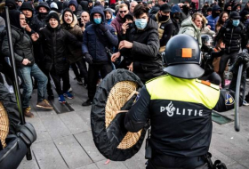 Полиция Нидерландов задержала 125 человек при разгоне пропалестинской демонстрации
