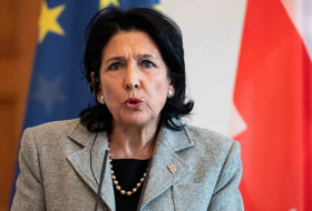Президент Грузии обвинила правительство в атаке на Конституцию страны
