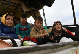 Десятки тысяч сирийцев покинули зону боев в Африне и Восточной Гуте
