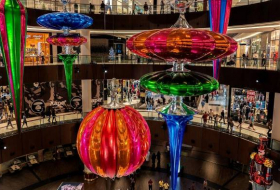 В Дубае установили крупнейший в мире новогодний шар
