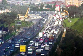 Работа по расширению автомагистрали Баку-Сумгайыт завершится к концу мая
