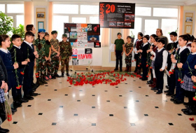 Сегодня в школах Азербайджана первый урок посвятили 20 Января
