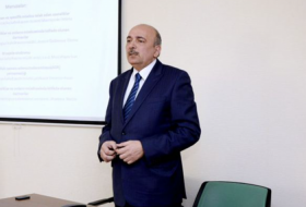 В Азербайджане низкий уровень смертности от COVİD-19 - главный инфекционист