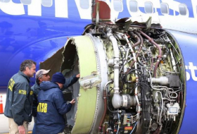 В США расследуют инцидент с корпусом двигателя Boeing 737-800
